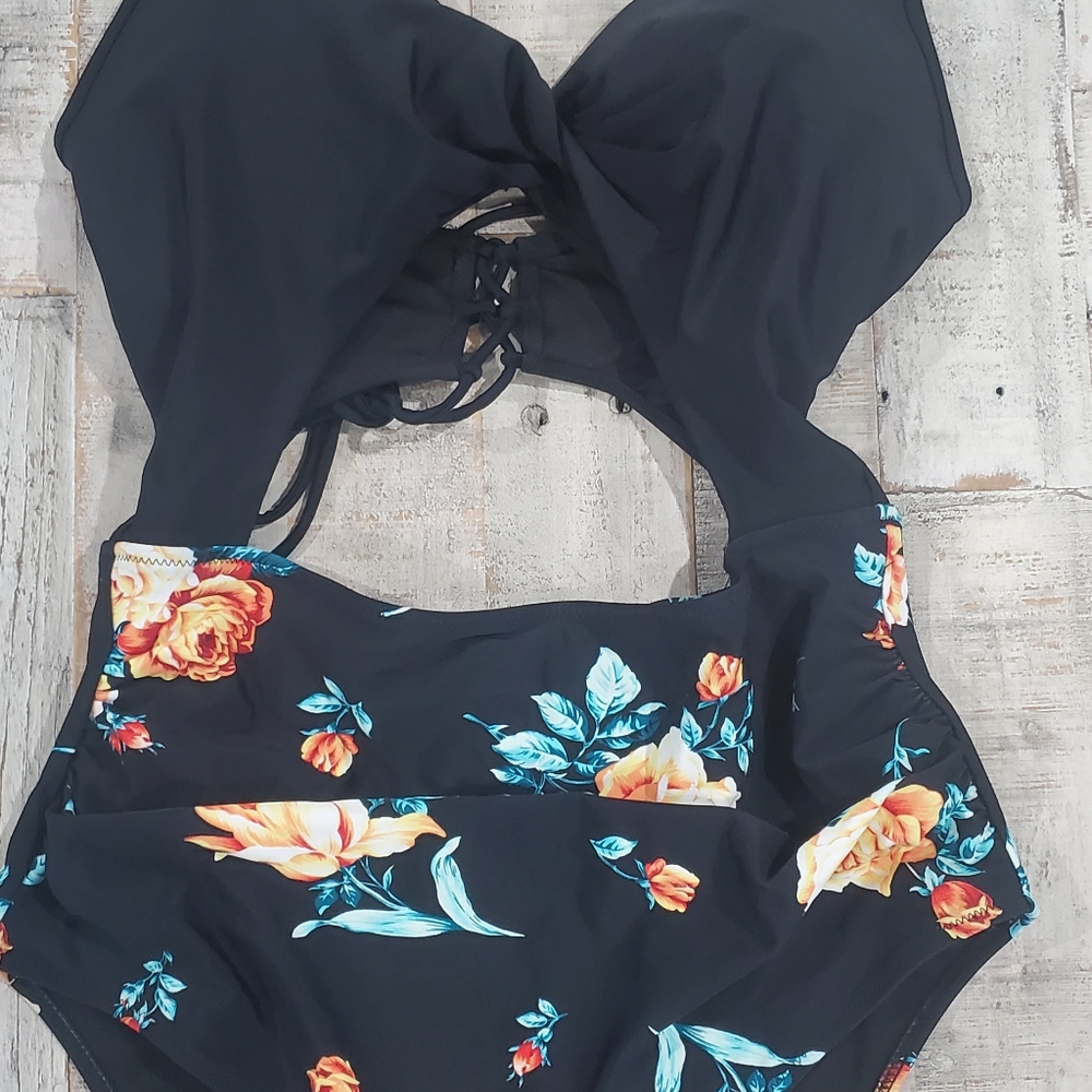 Cupshe swimsuit